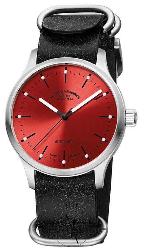 panova red dial.